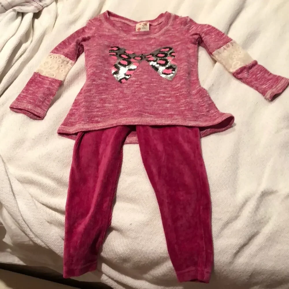 Mod tod 2t raspberry sequin top/leggings worn once